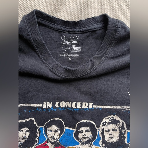 Queen Band Crew Neck Distressed Graphic T-Shirt Short Sleeve In Black Size XL - Picture 9 of 9